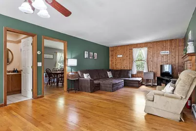 27 Natty Pond Dr, Hubbardston, MA 01452 - Photo 8