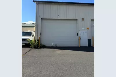 902-910 Chicopee St #3, Chicopee, MA 01013 - Photo 2