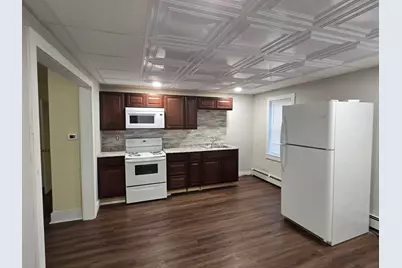 201/203 North Main St #2B, Webster, MA 01570 - Photo 4