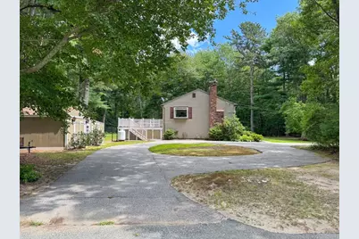 617 Marys Pond Rd, Rochester, MA 02770 - Photo 4