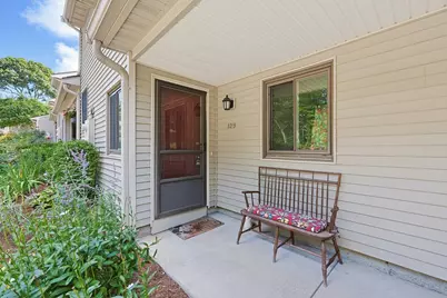 129 Highwood Drive #129, Franklin, MA 02038 - Photo 4