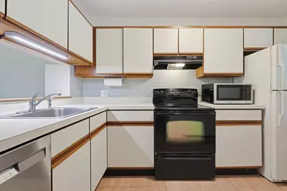 129 Highwood Drive #129, Franklin, MA 02038 - Photo 8