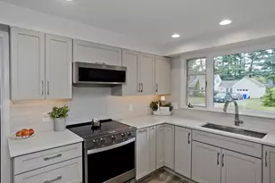 63 Pine Acre Rd, Springfield, MA 01129 - Photo 6