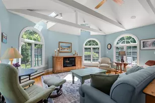 11 Hillcrest Rd, Marblehead, MA 01945 - Photo 2