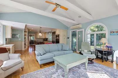 11 Hillcrest Rd, Marblehead, MA 01945 - Photo 4