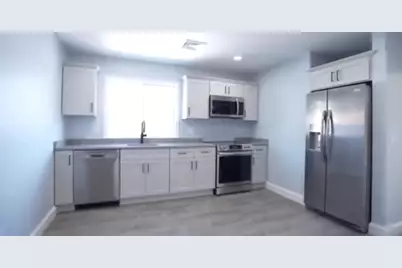 1047 County #2, Somerset, MA 02726 - Photo 2