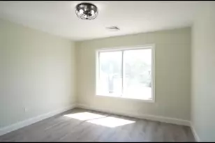 1047 County, Somerset, MA 02726 - Photo 4