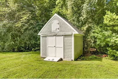 32 Slades Farm Ln, Dartmouth, MA 02748 - Photo 36