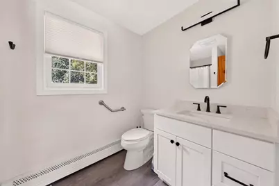 32 Slades Farm Ln, Dartmouth, MA 02748 - Photo 16