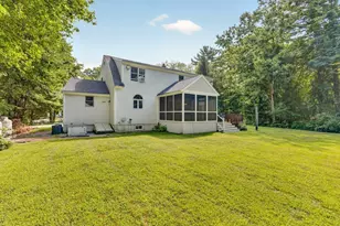 32 Slades Farm Ln, Dartmouth, MA 02748 - Photo 38