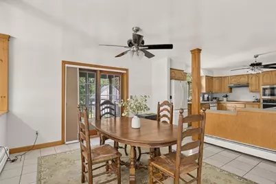 32 Slades Farm Ln, Dartmouth, MA 02748 - Photo 14
