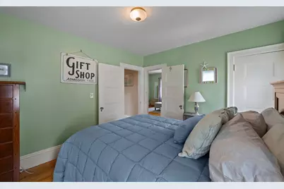 25 Kenwood Ave, Worcester, MA 01605 - Photo 22