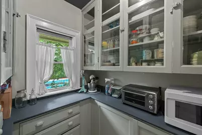 25 Kenwood Ave, Worcester, MA 01605 - Photo 10