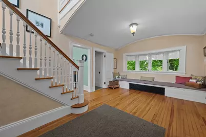 25 Kenwood Ave, Worcester, MA 01605 - Photo 2