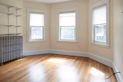 581 South Street #2, Boston, MA 02131 - Photo 18