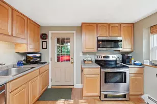 137 Parker Rd, Lancaster, MA 01523 - Photo 8