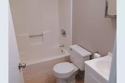 185 High Street #2L, Taunton, MA 02780 - Photo 4