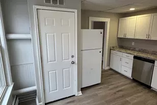 135 Lafayette Square, Haverhill, MA 01832 - Photo 6