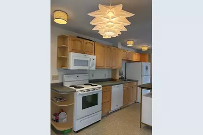 16 Highland St #upper, Townsend, MA 01469 - Photo 6