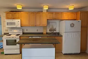16 Highland St, Townsend, MA 01469 - Photo 4