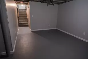 109 Powell Ave, Springfield, MA 01118 - Photo 28