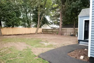 109 Powell Ave, Springfield, MA 01118 - Photo 32