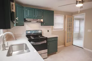 109 Powell Ave, Springfield, MA 01118 - Photo 10
