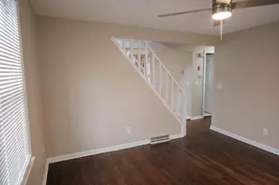 109 Powell Ave, Springfield, MA 01118 - Photo 4