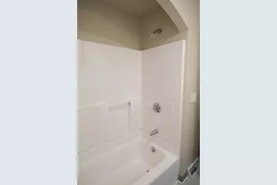 109 Powell Ave, Springfield, MA 01118 - Photo 16