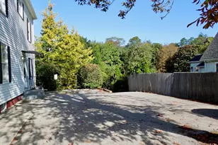 51 Samoset St, Plymouth, MA 02360 - Photo 2