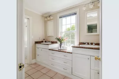 17 Chesham Road, Brookline, MA 02445 - Photo 16