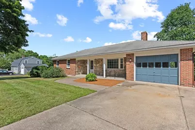 532 Union St, Franklin, MA 02038 - Photo 2