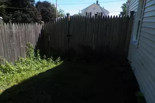 214 Grove Ave, Leominster, MA 01453 - Photo 28