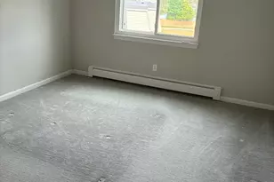 7 Hallmark Gdns, Burlington, MA 01803 - Photo 6
