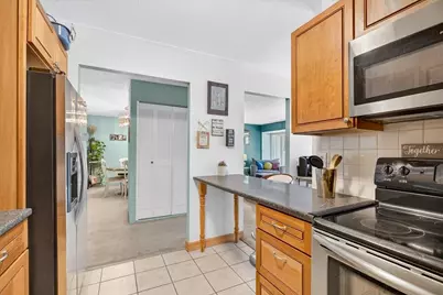 55 Tall Oaks Drive #402, Weymouth, MA 02190 - Photo 2
