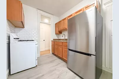 7-9 Holland Ave #8, Lynn, MA 01905 - Photo 4