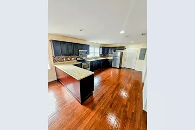 14 Dexter St #3, Worcester, MA 01607 - Photo 2