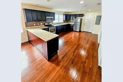 14 Dexter St #3, Worcester, MA 01607 - Photo 2