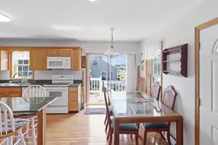 129 Balsam St, Fairhaven, MA 02719 - Photo 14