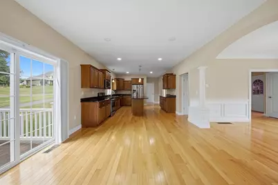 52 Regency Dr, Dracut, MA 01826 - Photo 8