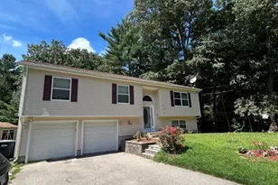 58 Brentwood Dr, Southbridge, MA 01550 - Photo 2