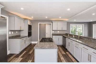 126 Sears Island Dr, Worcester, MA 01606 - Photo 4