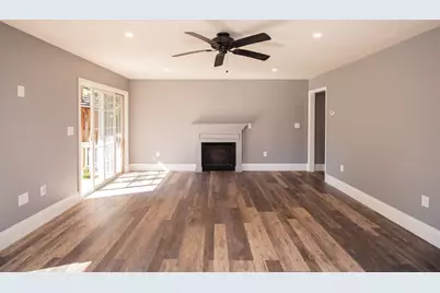 126 Sears Island Dr, Worcester, MA 01606 - Photo 16