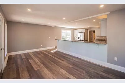 126 Sears Island Dr, Worcester, MA 01606 - Photo 12