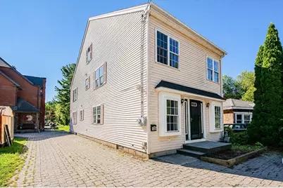 126 Sears Island Dr, Worcester, MA 01606 - Photo 2