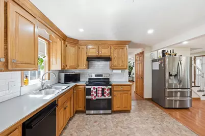 305 Mount Vernon St, Fitchburg, MA 01420 - Photo 6