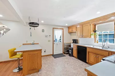 305 Mount Vernon St, Fitchburg, MA 01420 - Photo 10