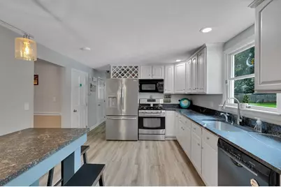86 Edgewater Dr, Pembroke, MA 02359 - Photo 10