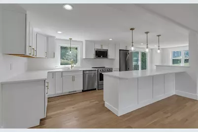 10 Briggs Ln, Marion, MA 02738 - Photo 2