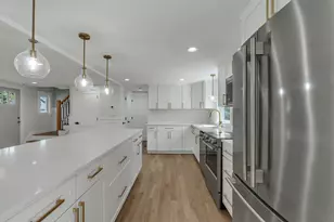 10 Briggs Ln, Marion, MA 02738 - Photo 4